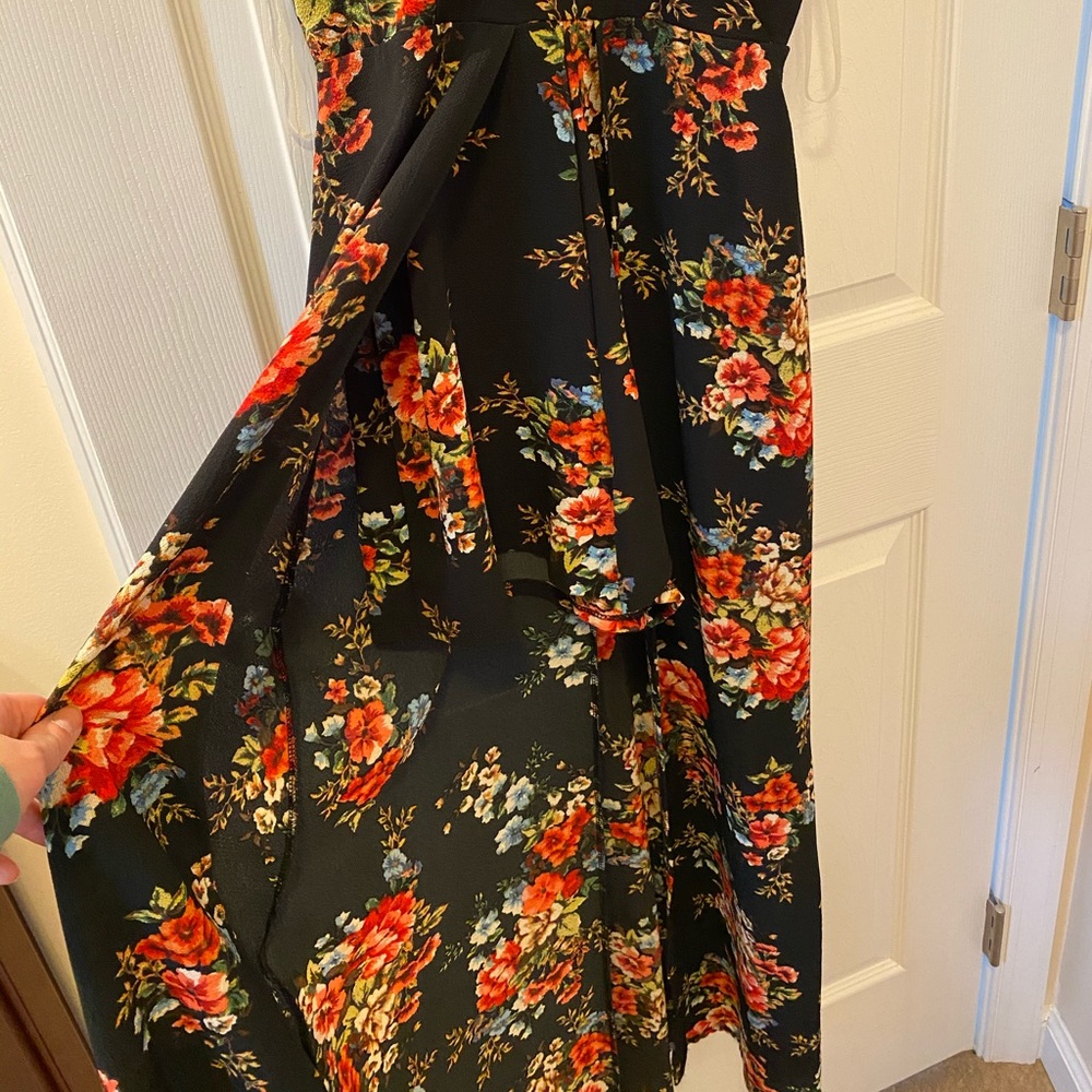 High-low Dress - Picture 2 of 3
